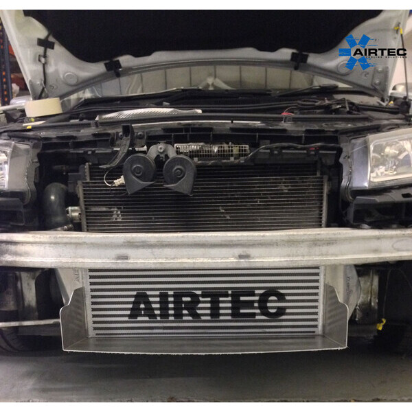 AIRTEC MOTORSPORT 95MM CORE INTERCOOLER UPGRADE WITH AIR-RAM SCOOP WHITE AIRTEC LOGO , PRO-SERIES BLACK