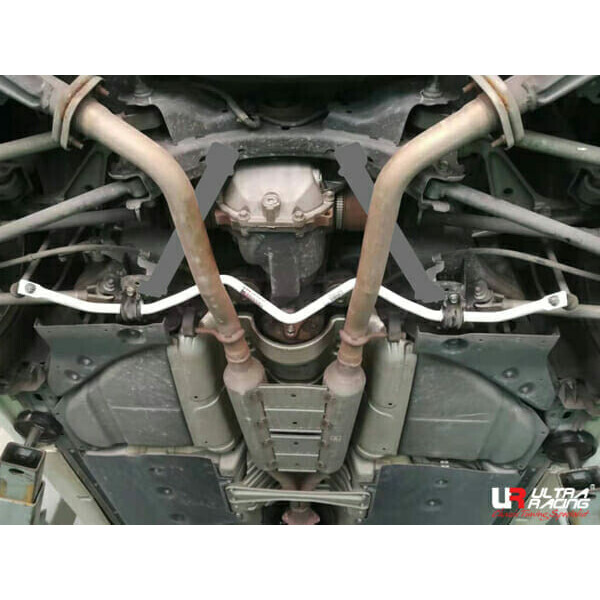 Infiniti Q50 3.5 14+/Q70 3.5 13-19 2WD UltraRacing Rear Sway Bar 20mm