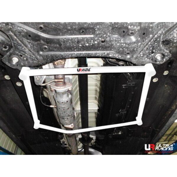 UltraRacing 4-Point Mid Lower Bar