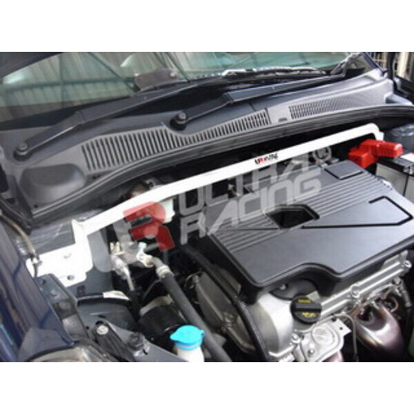 UltraRacing 2-Point Front Upper Strutbar